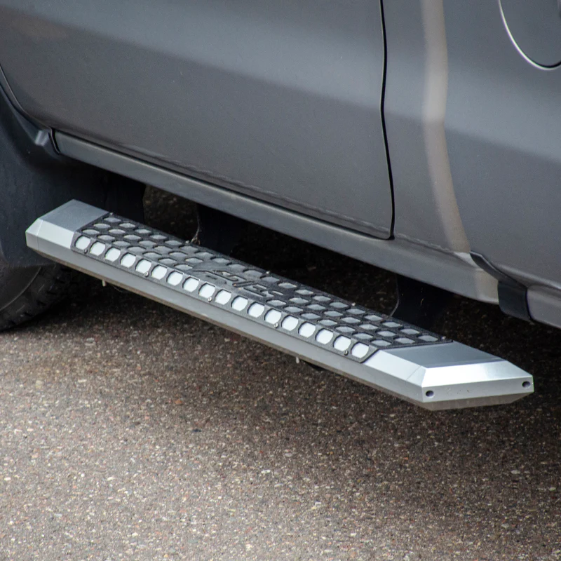 ARIES AdvantEDGE 5-1/2" x 53" Chrome Aluminum Running Boards Model 2555020 - Image 9