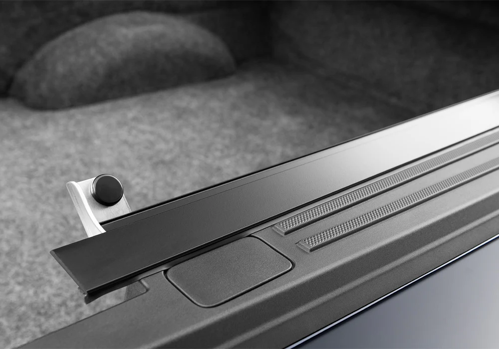 BAK Revolver X2 Hard Rolling Truck Bed Cover - 17-24 Ford F-250/350/450 8' 2" Bed Model 39331 - Image 12