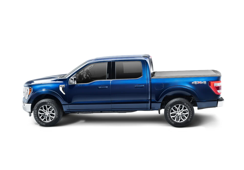 BAK Revolver X4s Hard Rolling Truck Bed Cover - 21-24 Ford F-150 5' 7" Bed (Includes Lightning) Model 80339 - Image 4