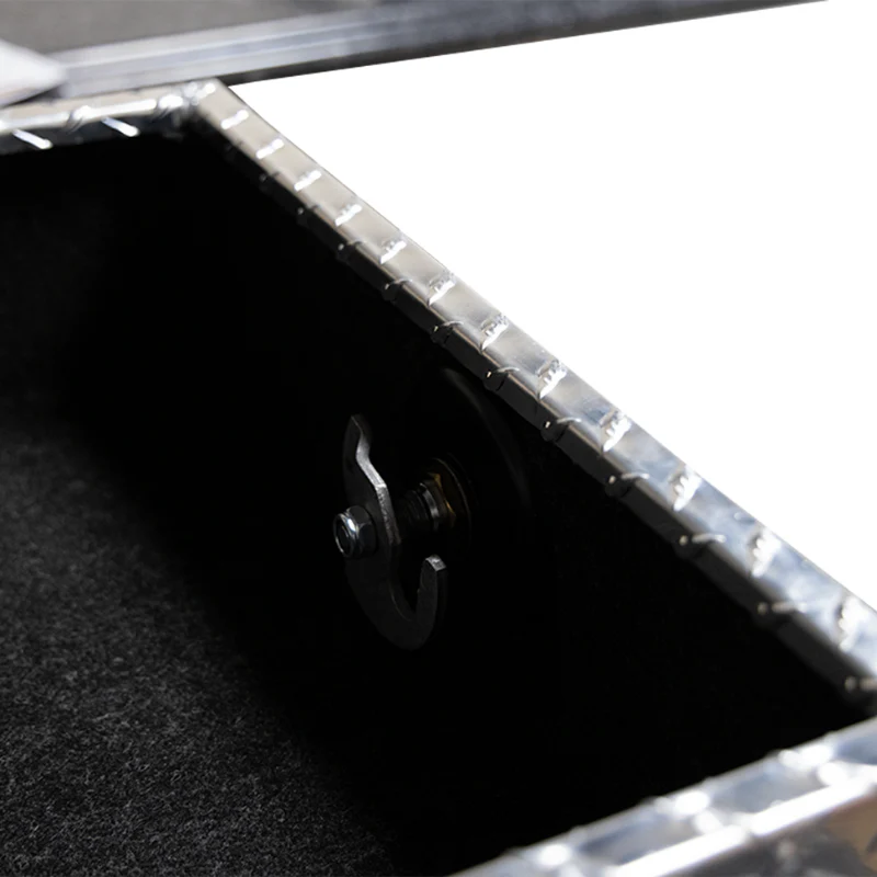 CamLocker 30" x 32" Bright Aluminum Collar Box Model CB30X32 - Image 4