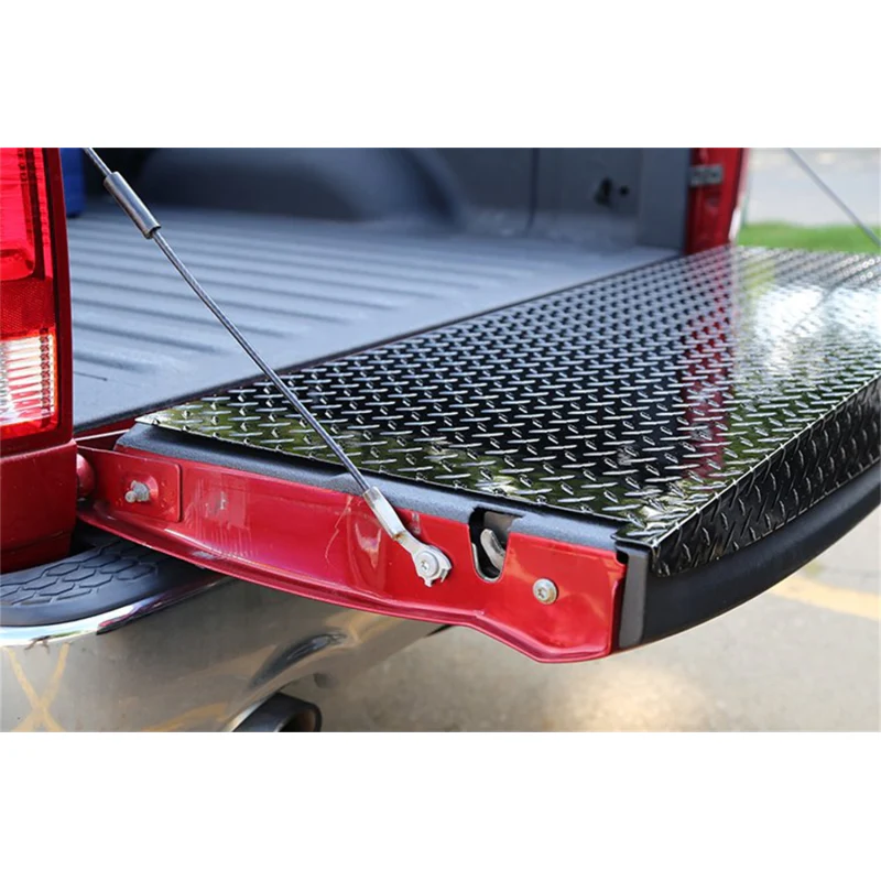 Dee Zee Black-Tread Full Tailgate Protector Model DZ4145B - Image 3