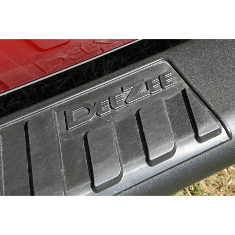 Dee Zee Textured Black Steel Step Nerf Bars 6 in. Oval Cab Length Model DZ16111 - Image 8