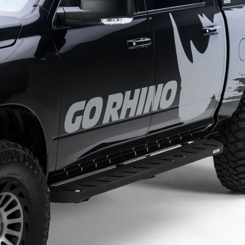 Go Rhino RB10 Running Boards with Mounting Brackets Kit Model 63420687T - Image 5