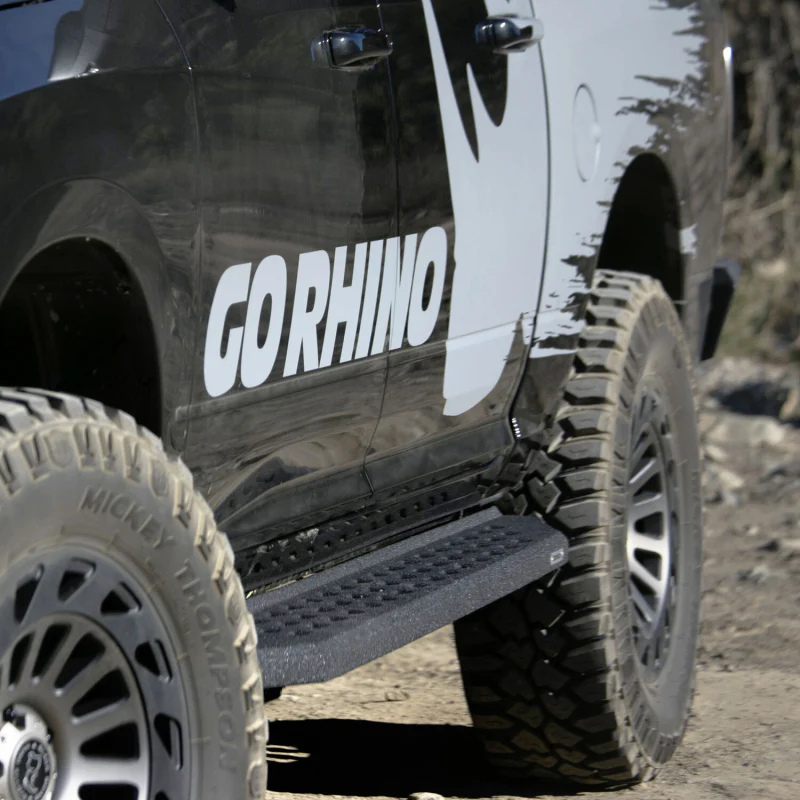 Go Rhino RB20 Running Boards with Mounting Brackets Kit Model 69415587T - Image 4