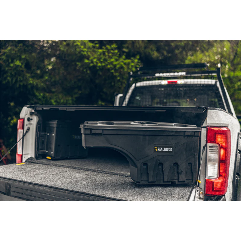 UnderCover Swing Case 17-24 F250/350 Passenger Model SC205P - Image 6