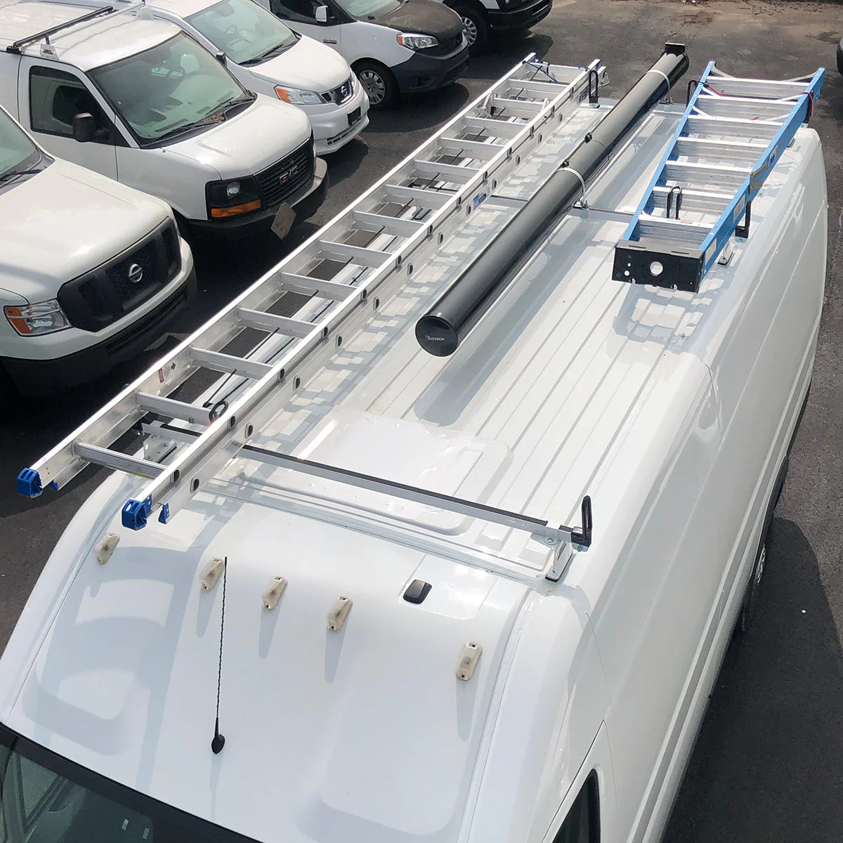 Vantech Black 6"x 128" Conduit Carrier for 1”-3” (H) Cross Bar Model CC-102B - Image 11
