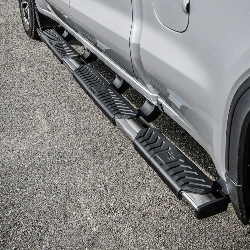 Westin R5 M-Series Wheel to Wheel Step Nerf Bars Polished Stainless Steel 5 in. Model 28-534680 - Image 4